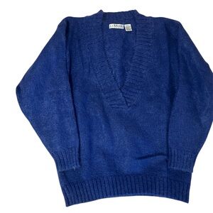 Woman’s vintage La Moda Knitwear v neck mohair blend sweater royal blue large